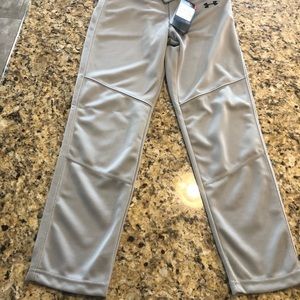 Under armour boys baseball pants with belt YS